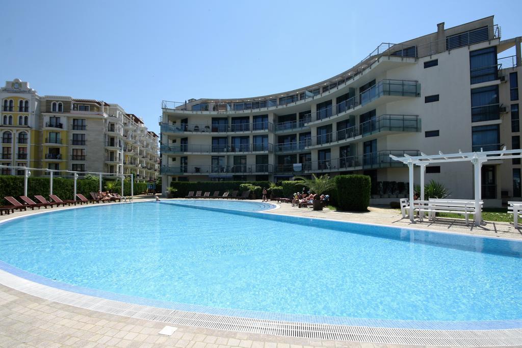 Riviera Blue Hotel Sunny Beach Exterior photo